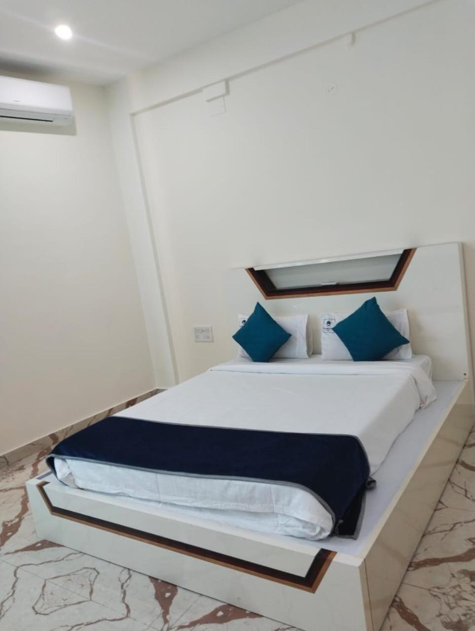 Airport Residency Hotel Devanahalli Bagian luar foto