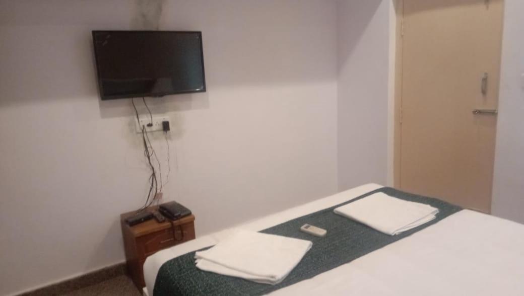 Airport Residency Hotel Devanahalli Bagian luar foto